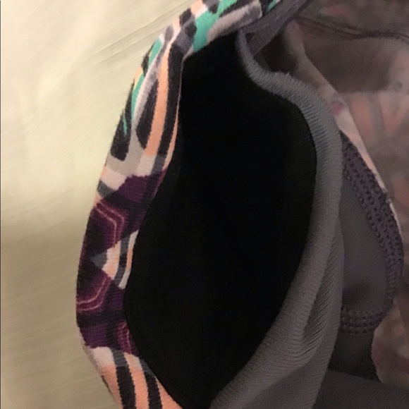 Victoria Secret VSX Sport capri Leggings - Picture 5 of 6